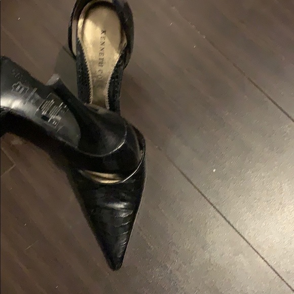 Beautiful leather heels - Picture 3 of 3